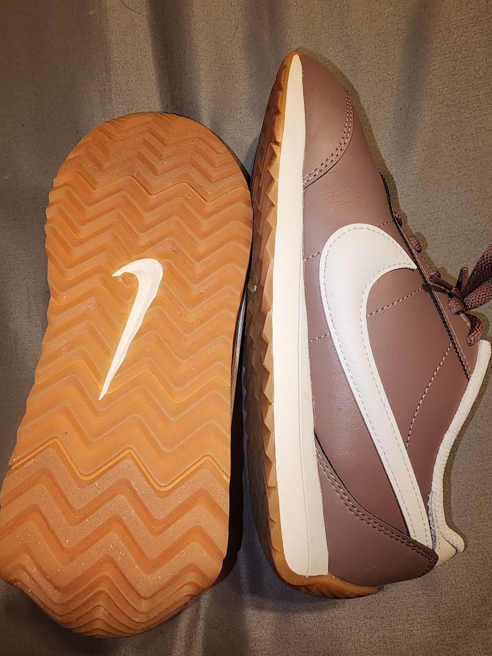 Womens Nike Pacific Leather Sneaker - Mauve/White